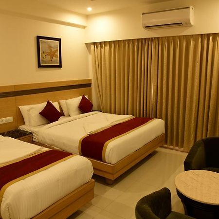 Hotel U.T.Elite 班加罗尔 外观 照片
