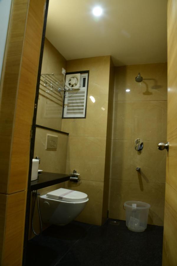 Hotel U.T.Elite 班加罗尔 外观 照片