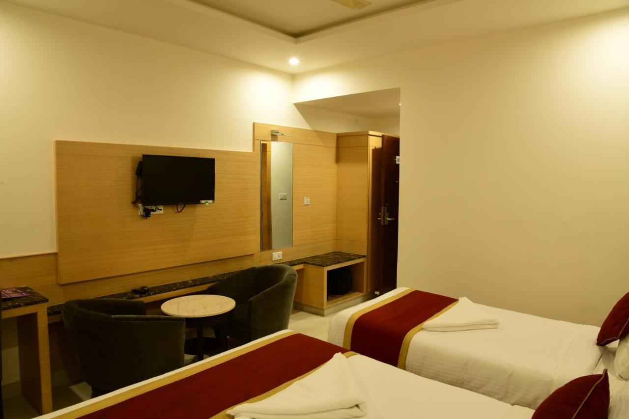 Hotel U.T.Elite 班加罗尔 外观 照片