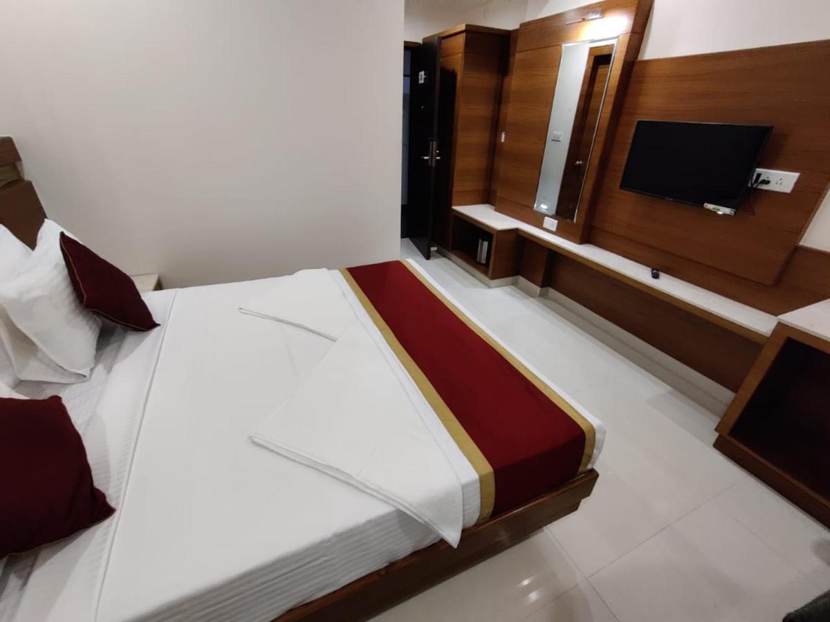 Hotel U.T.Elite 班加罗尔 外观 照片