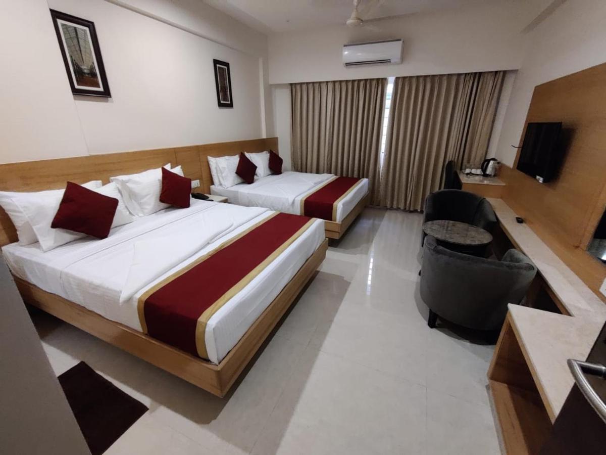 Hotel U.T.Elite 班加罗尔 外观 照片